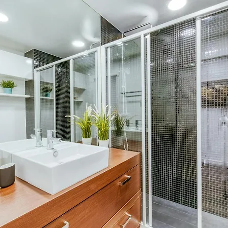 Lägenhet Rym - Madalenas Funchal (Madeira)