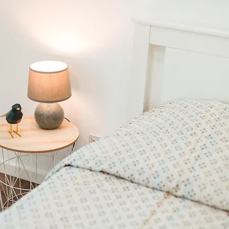 Rym - Madalenas Lägenhet