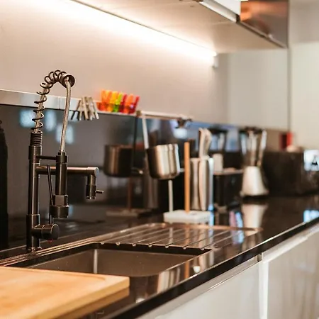 Rym - Madalenas Apartament *